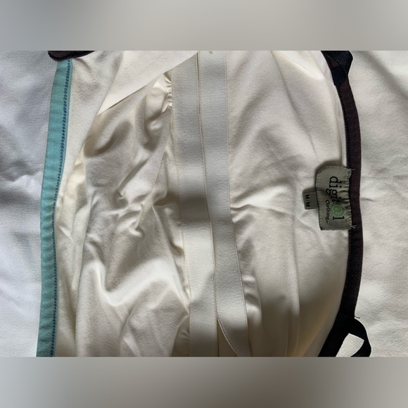 Medium White tank top,adjustable straps, navy & light blue trim, cotton/spandex - Picture 8 of 8